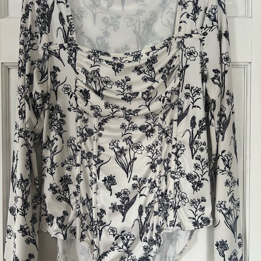 Floral Print Long Sleeve Bodysuit